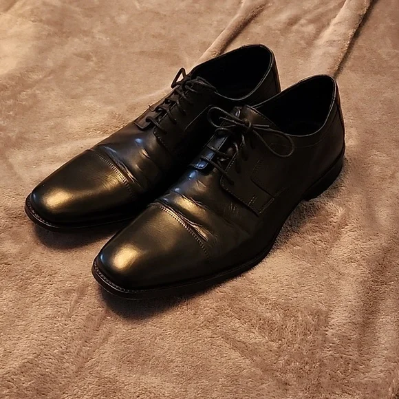 Mens. J. Murphy. Black dress shoes. Size 13 Carlson Cap Toe Shoes | MJ Footwear main image 4